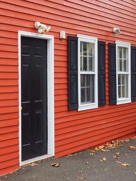 Cost of Red Vinyl Siding Installation in La Crosse